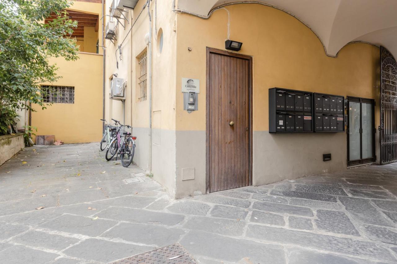 Lucca - Piazza Dell'Anfiteatro Central Apartment! Exterior photo